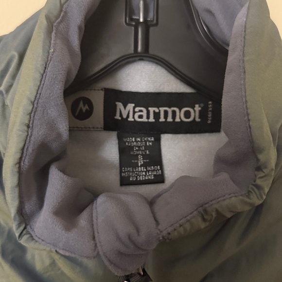 Marmot Women's Quilted Vest - Olive / iridescent Green size Small - Picture 6 of 7